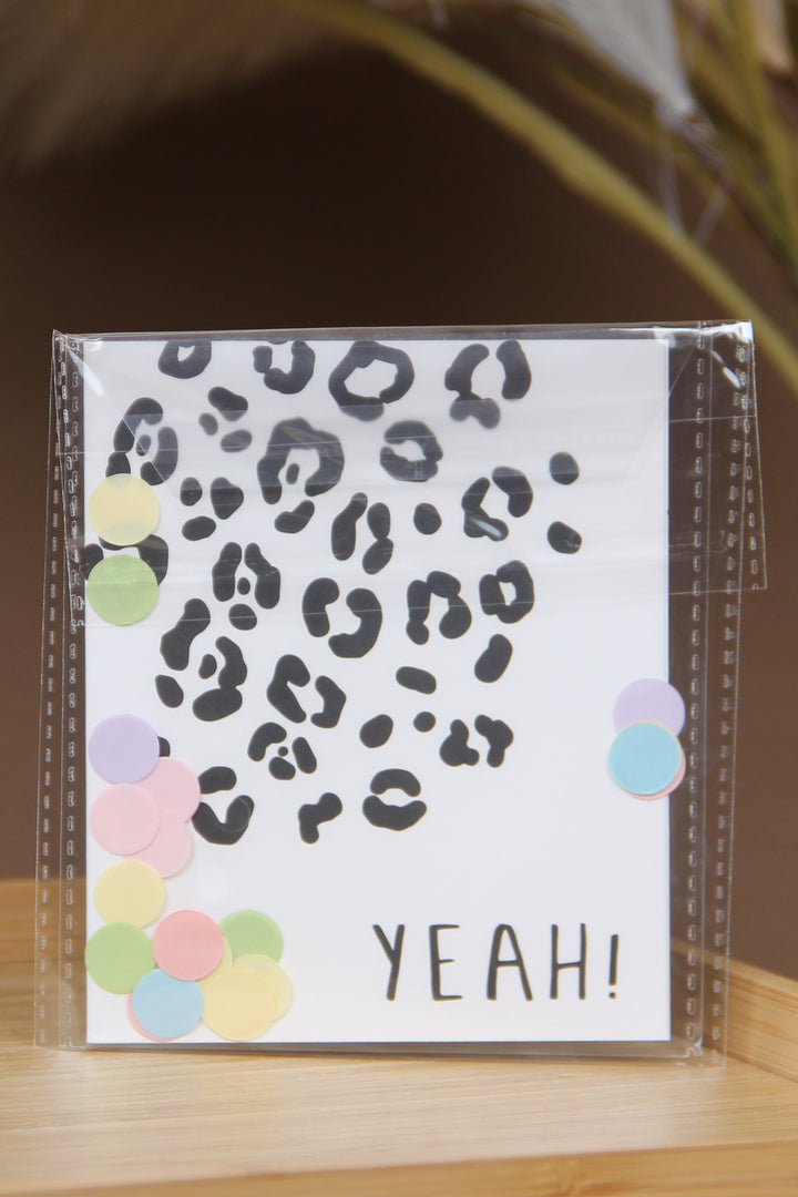 The Gift Label Kort Confetti Greeting Card - Yeah!